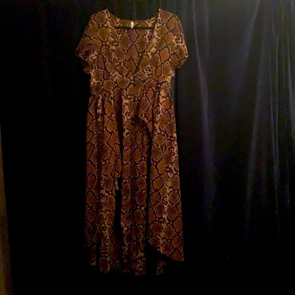 live 4 truth coverlet multi colored " snakeskin print" size large